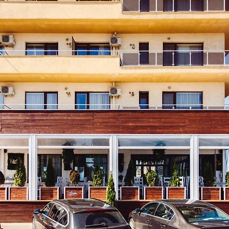 La Vida Loca Apartment Summerland Mamaia Ngoại thất bức ảnh